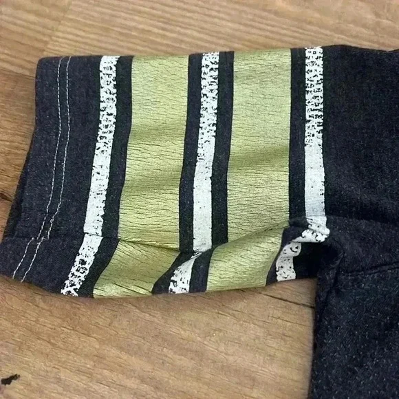 UCF Knights Russell Athletic V-Neck Tee Women’s Medium Black Gold Football Shirt - Picture 4 of 7